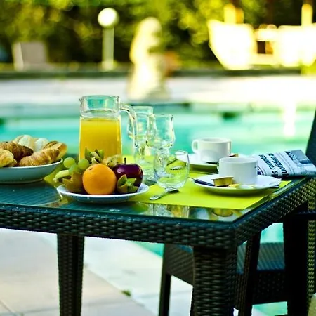 Domaine De Tournon Hotel 3*